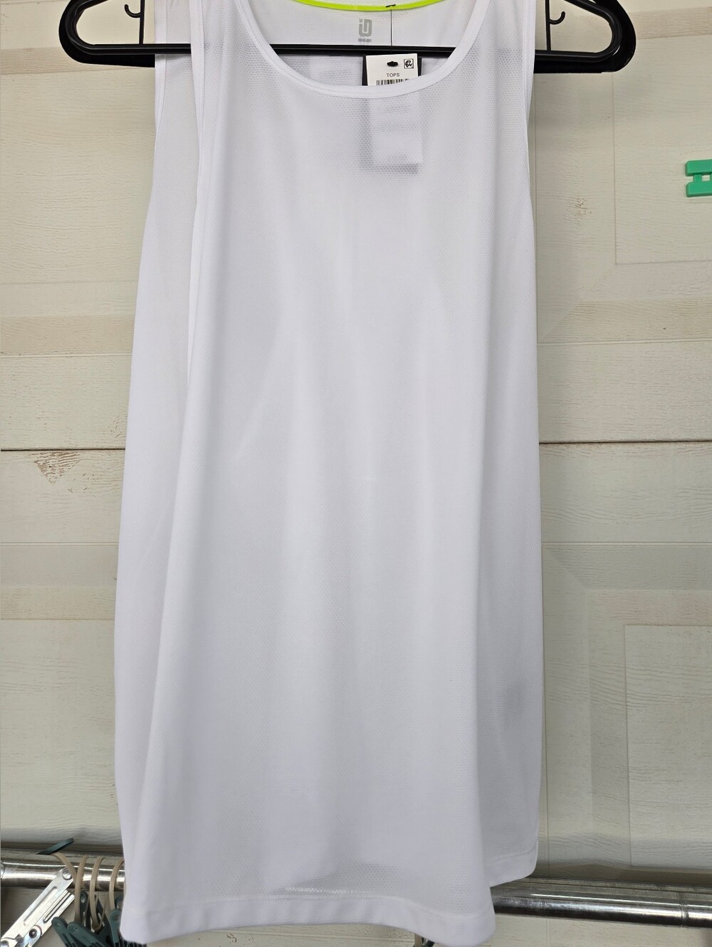 Athletic White Women’s Tank Top Lightweight Activewear M/L